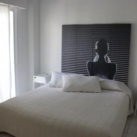 Marko Hotel 2*