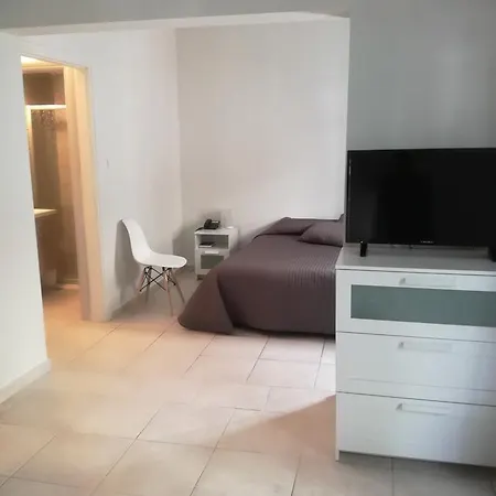 Marko Hotel 2*