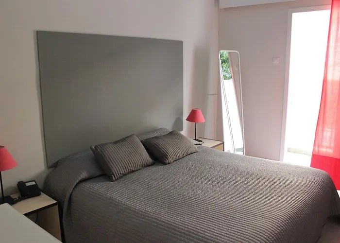 Marko Szálloda Lutráki